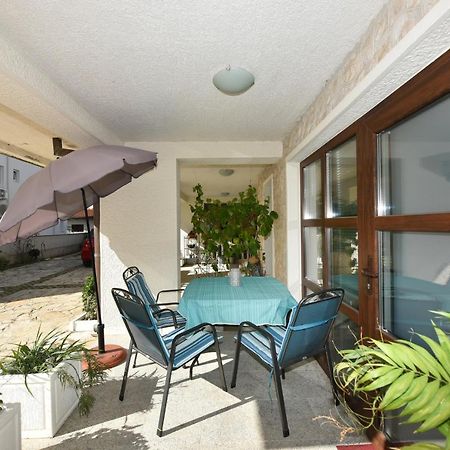 Lovely Apartment In The Groundfloor Zadar Zewnętrze zdjęcie